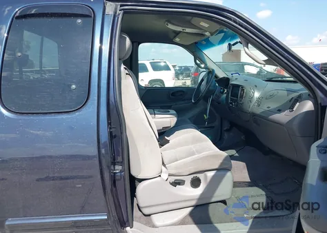 2001 Ford F-150 Xl/Xlt z USA, uszkodzony, nr VIN 1FTZX17211NB54334